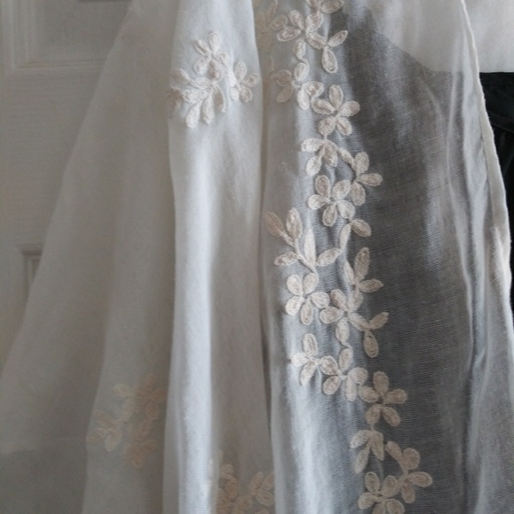 Tunic - Picture 3 of 5